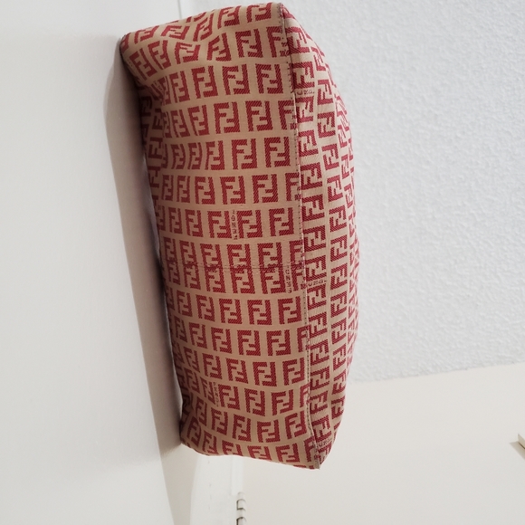 Fendi - Picture 2 of 7